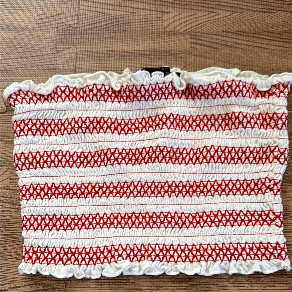 FOREVER 21 RED AND WHITE TUBE TOP SIZE M